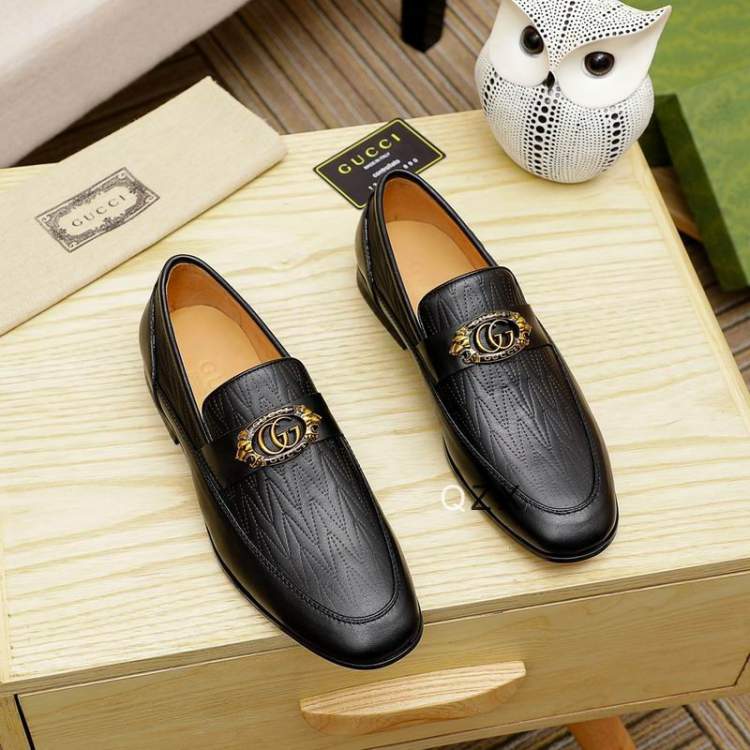 Picture of Gucci Shoes _SKUGuccisz38-45ZX112596229